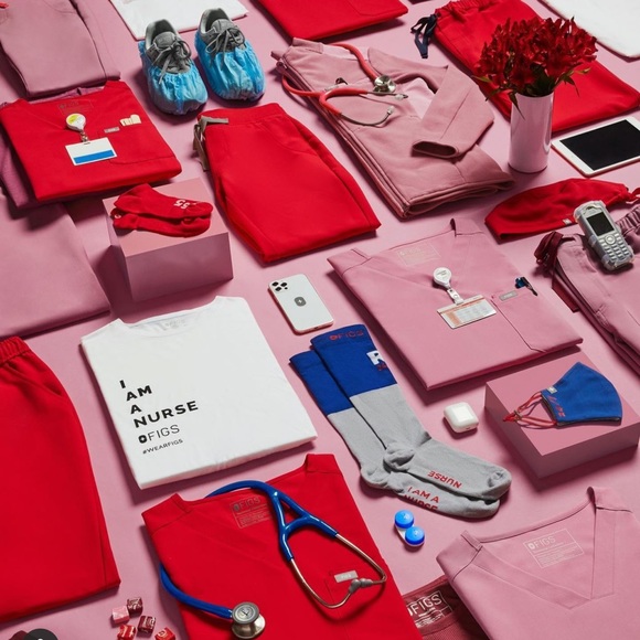 Figs Catarina One Pocket Chalk Pink Top 💕 - Picture 5 of 5